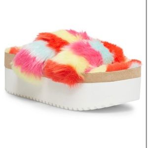 NEVER WORN Madden Girl Platform Shoes 😍